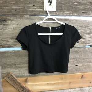 U2B Size Small Black Cropped, Scoop Neck, Back Zipper Top